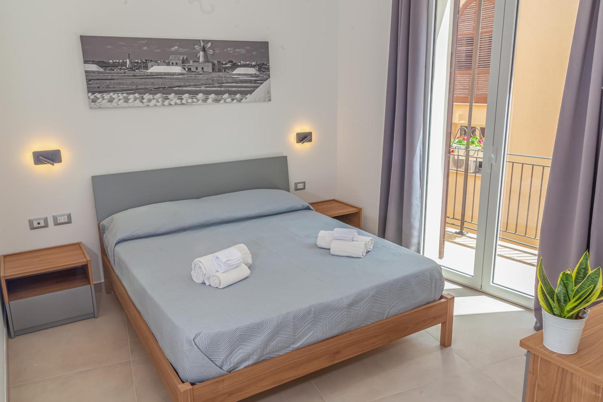 Isgro Rooms Marsala Exteriör bild