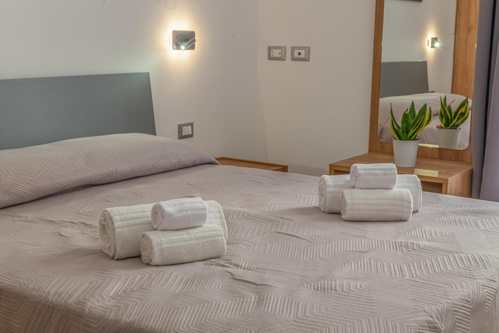 Isgro Rooms Marsala Exteriör bild